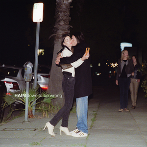 美女100%露出大胸奶头
